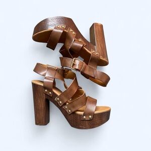 Limelight Women's Faux Wood Platform
High Heel Dress Sandals size 7